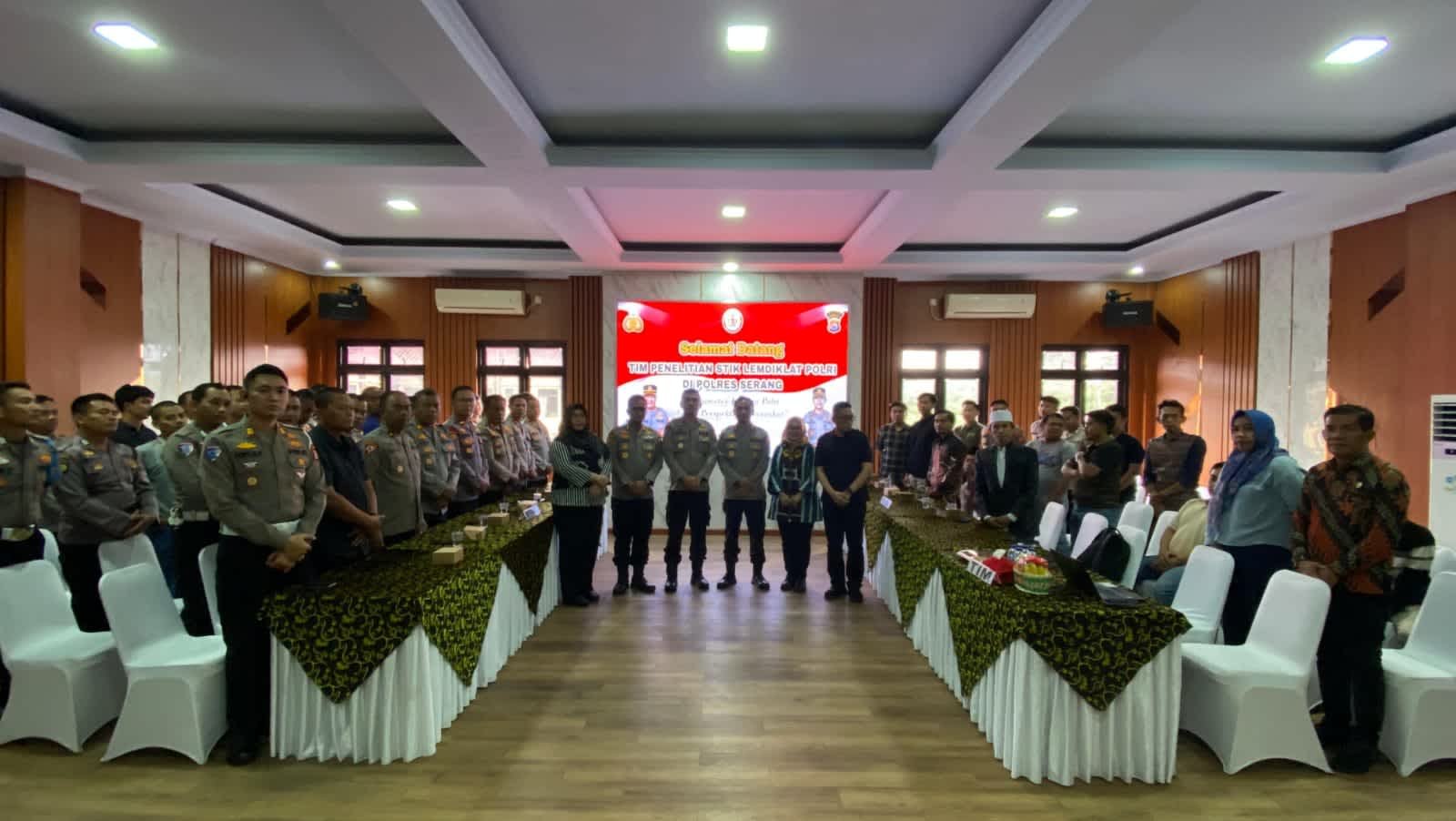 *STIK-PTIK Lemdiklat Polri Lakukan Penelitian Di Polres Serang*