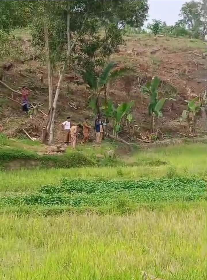 KOLEBAT Minta Gubernur Banten Tutup Tambang Bermasalah di Jawilan